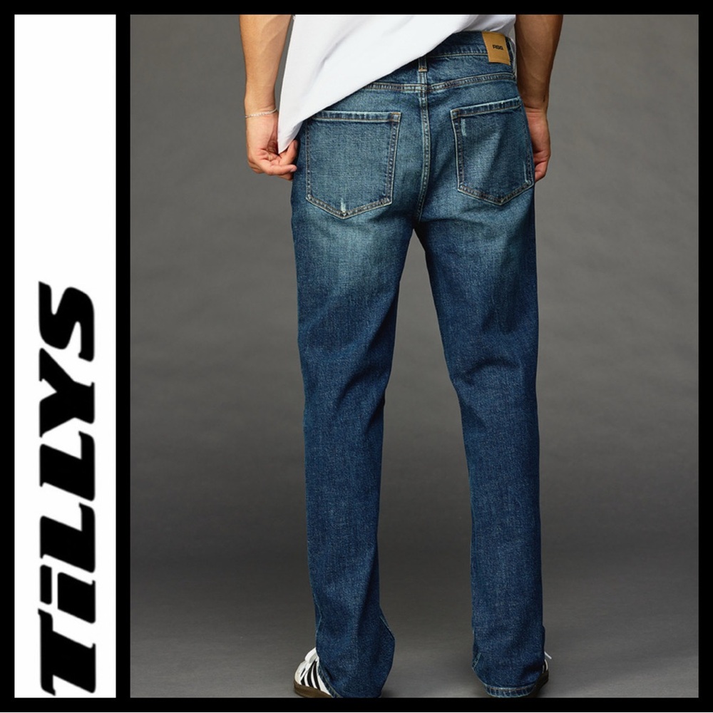 NWOT Tilly's RSQ Slim Straight Jeans